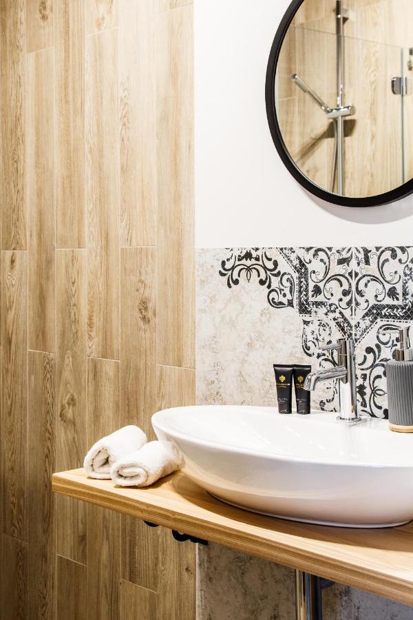 Hotel Stara Kuźnia Łuków Zewnętrze zdjęcie